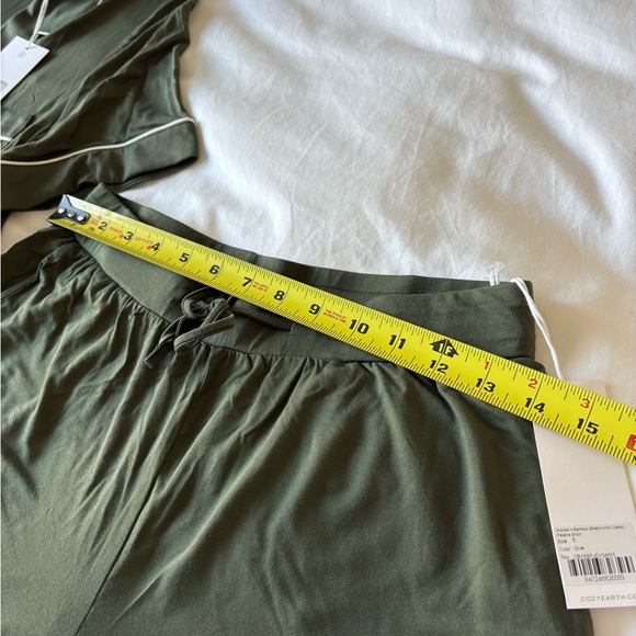 Cozy Earth short sleeve shirt top and shorts bamboo pajama set small olive green - Picture 12 of 13